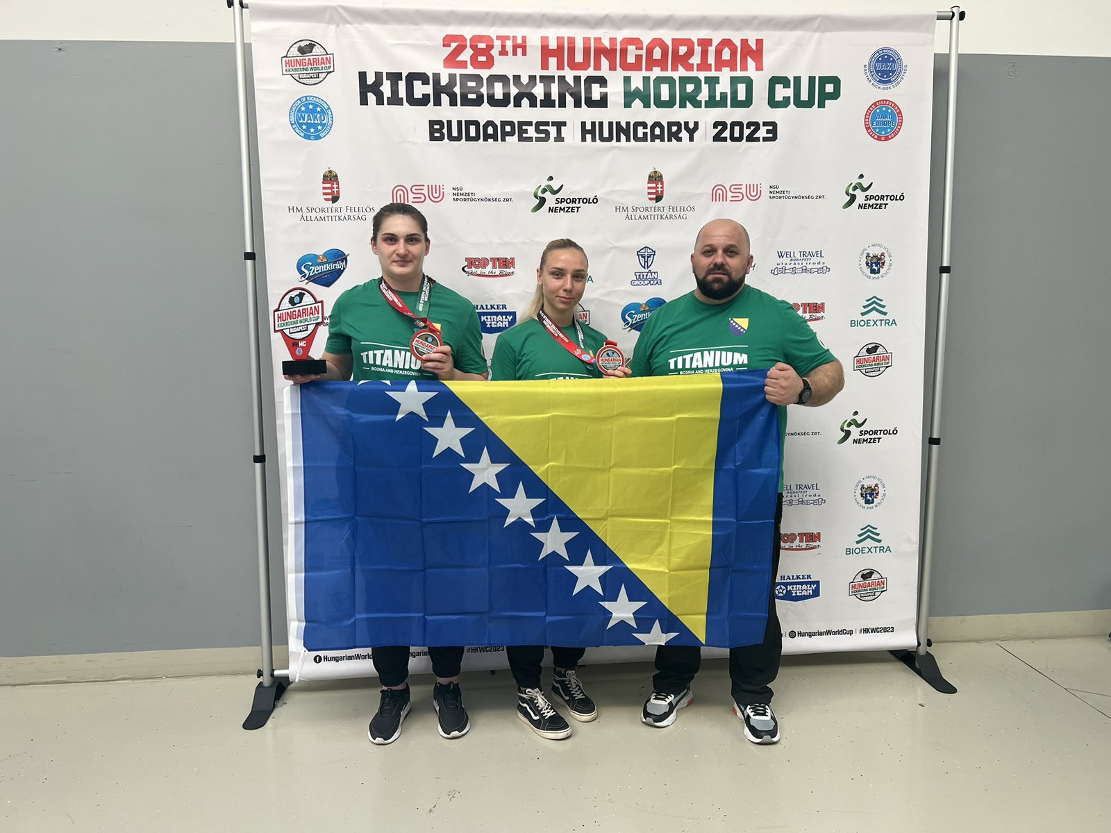 Read more about the article ZLATNA I SREBRENA MEDALJA ZA NAŠE TAKMIČARKE NA SVJETSKOM KUPU U BUDIMPEŠTI- MAĐARSKA